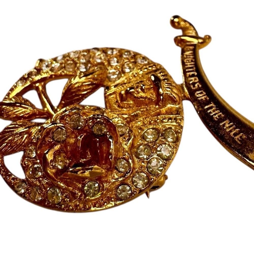 Daughters of the Nile Brooch Pin | Masonic | Gold Tone 1 5/8" Shriner Lapel Pin - Picture 2 of 7